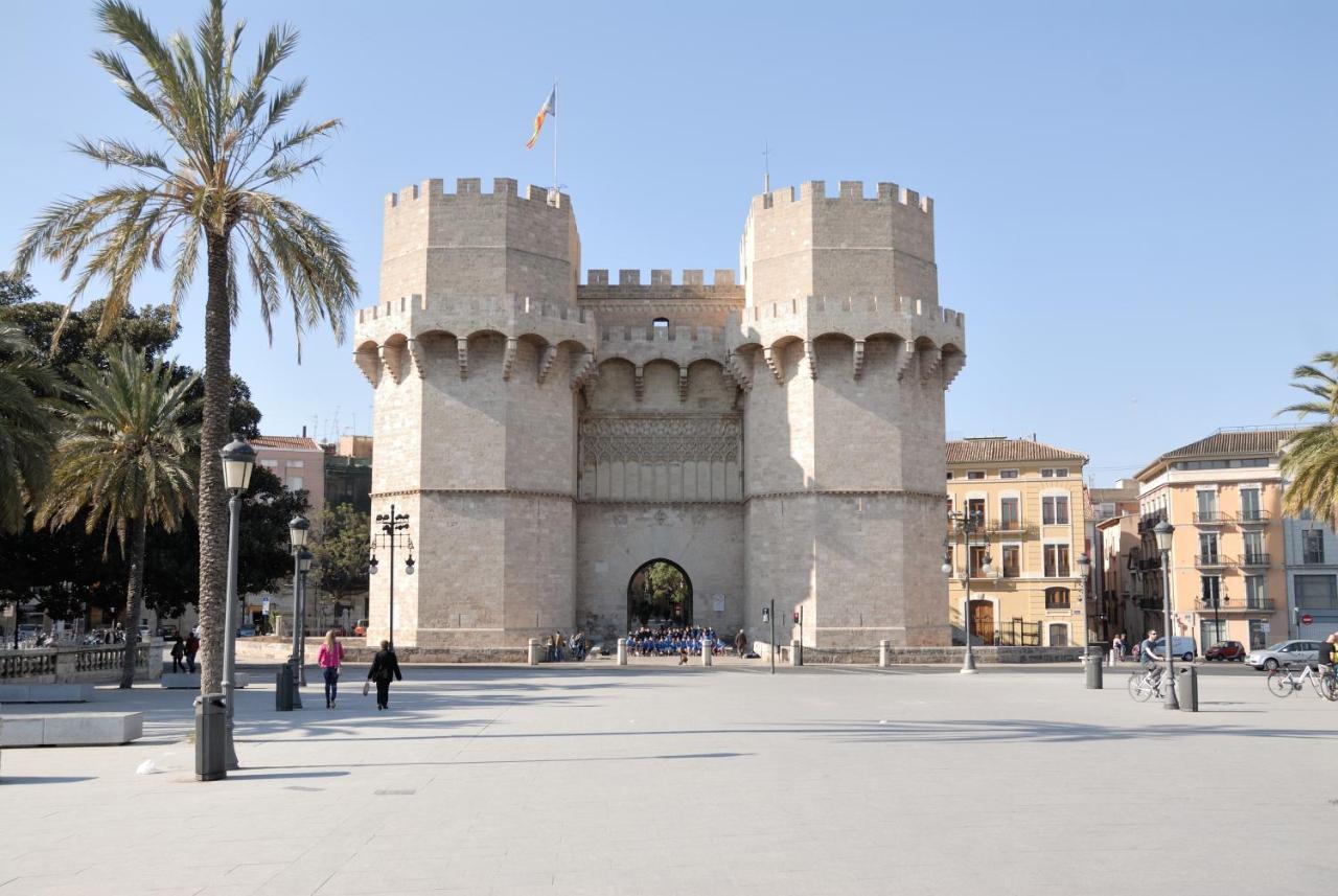 Travel Habitat Ave Sorolla Suites Valencia Bagian luar foto