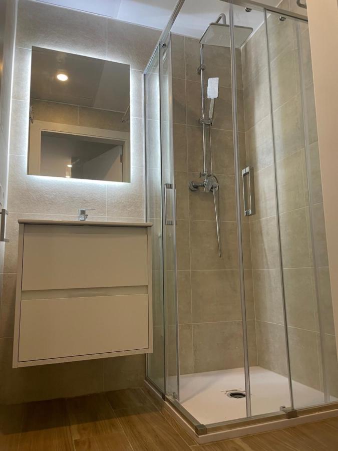 Travel Habitat Ave Sorolla Suites Valencia Bagian luar foto