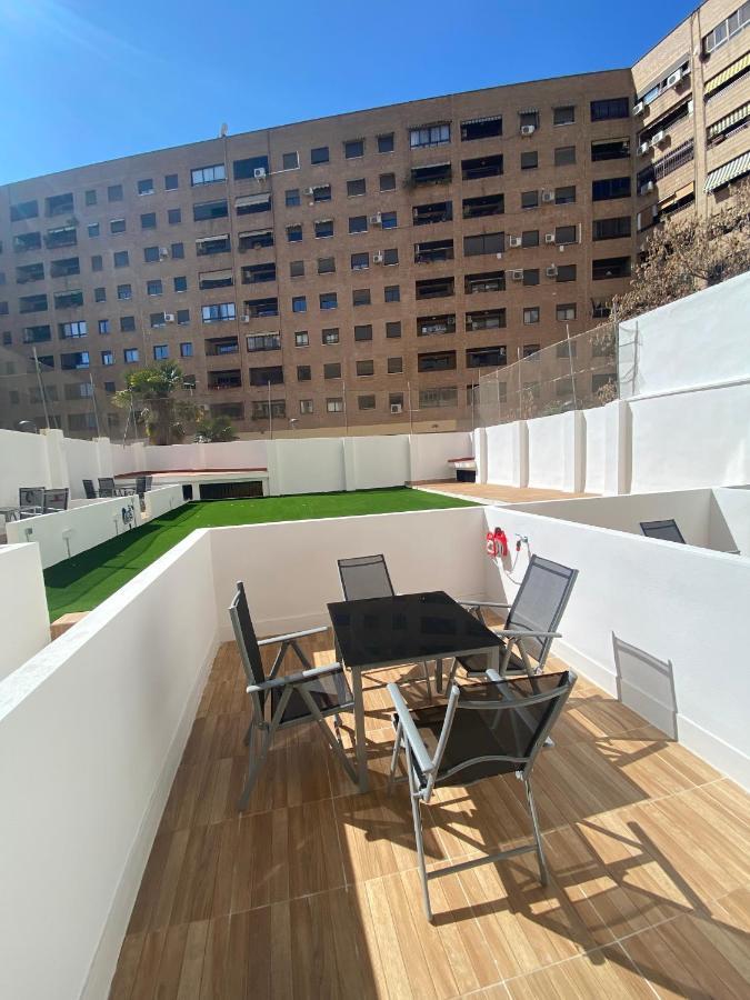 Travel Habitat Ave Sorolla Suites Valencia Bagian luar foto
