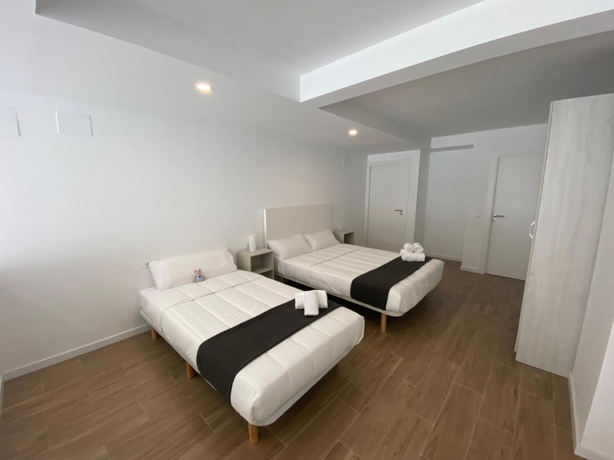 Travel Habitat Ave Sorolla Suites Valencia Bagian luar foto