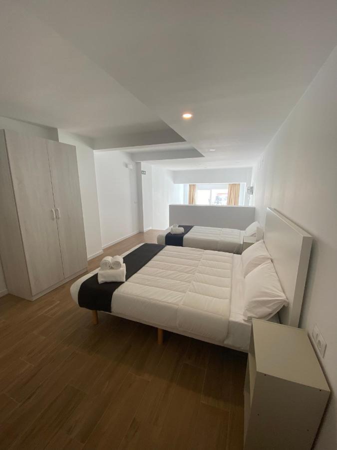 Travel Habitat Ave Sorolla Suites Valencia Bagian luar foto